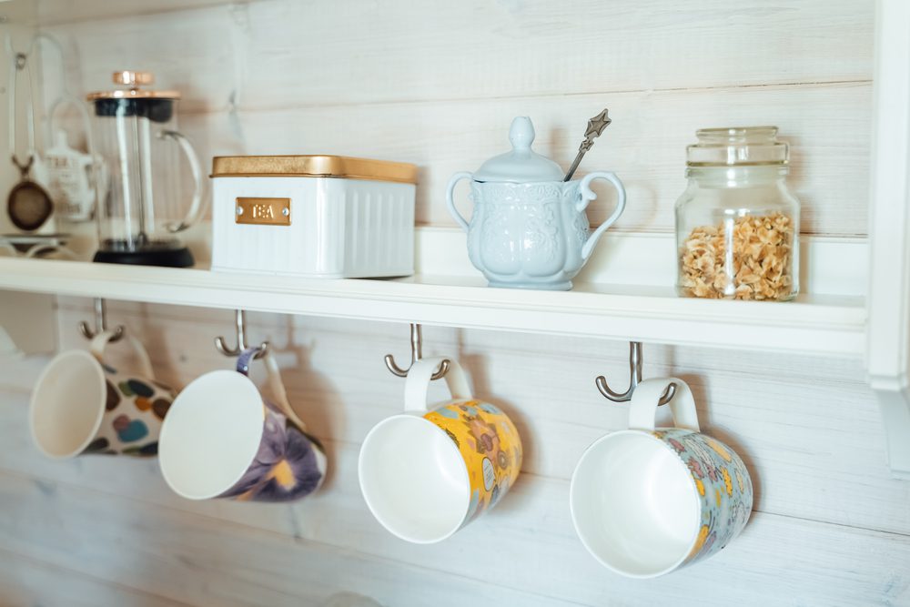mugs station